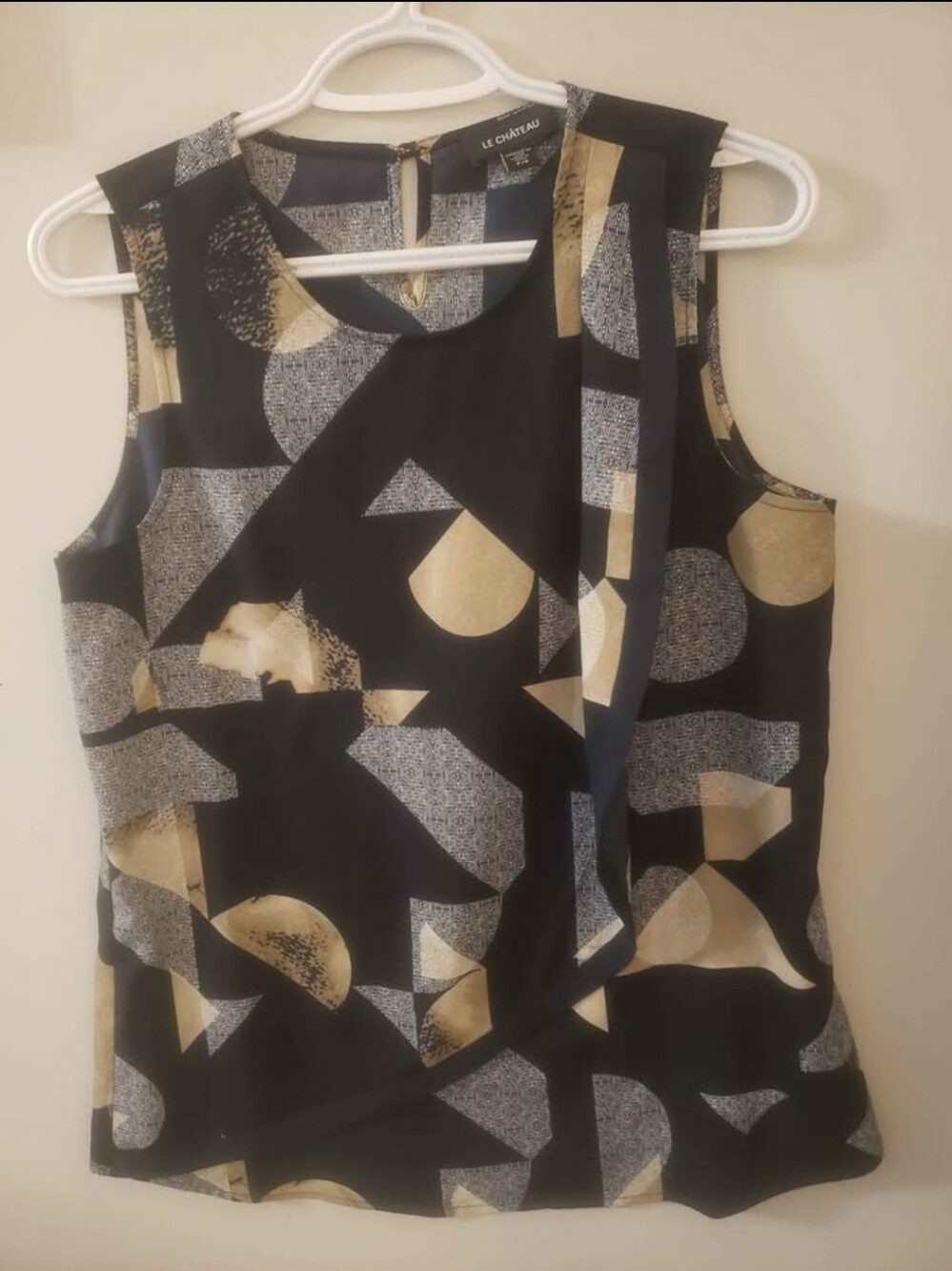 le chateau Black & Gold Geometric Sleeveless Top